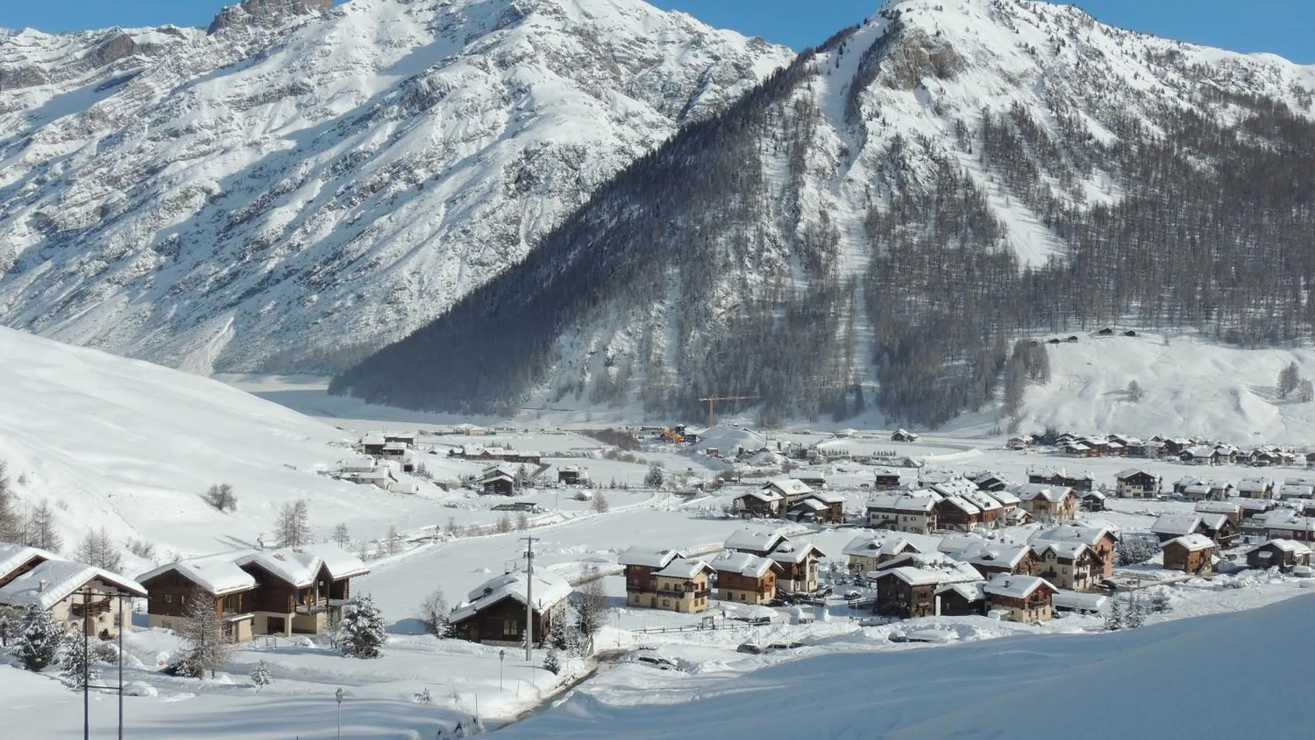 Appartamenti Chestel Livigno 0*,  Itália